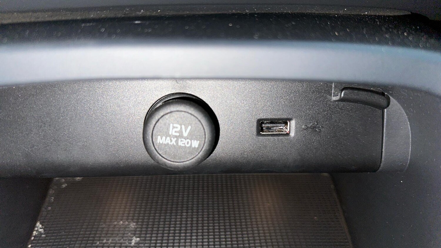 Used Volvo XC40 2021 for sale - 76657575: Photo 35