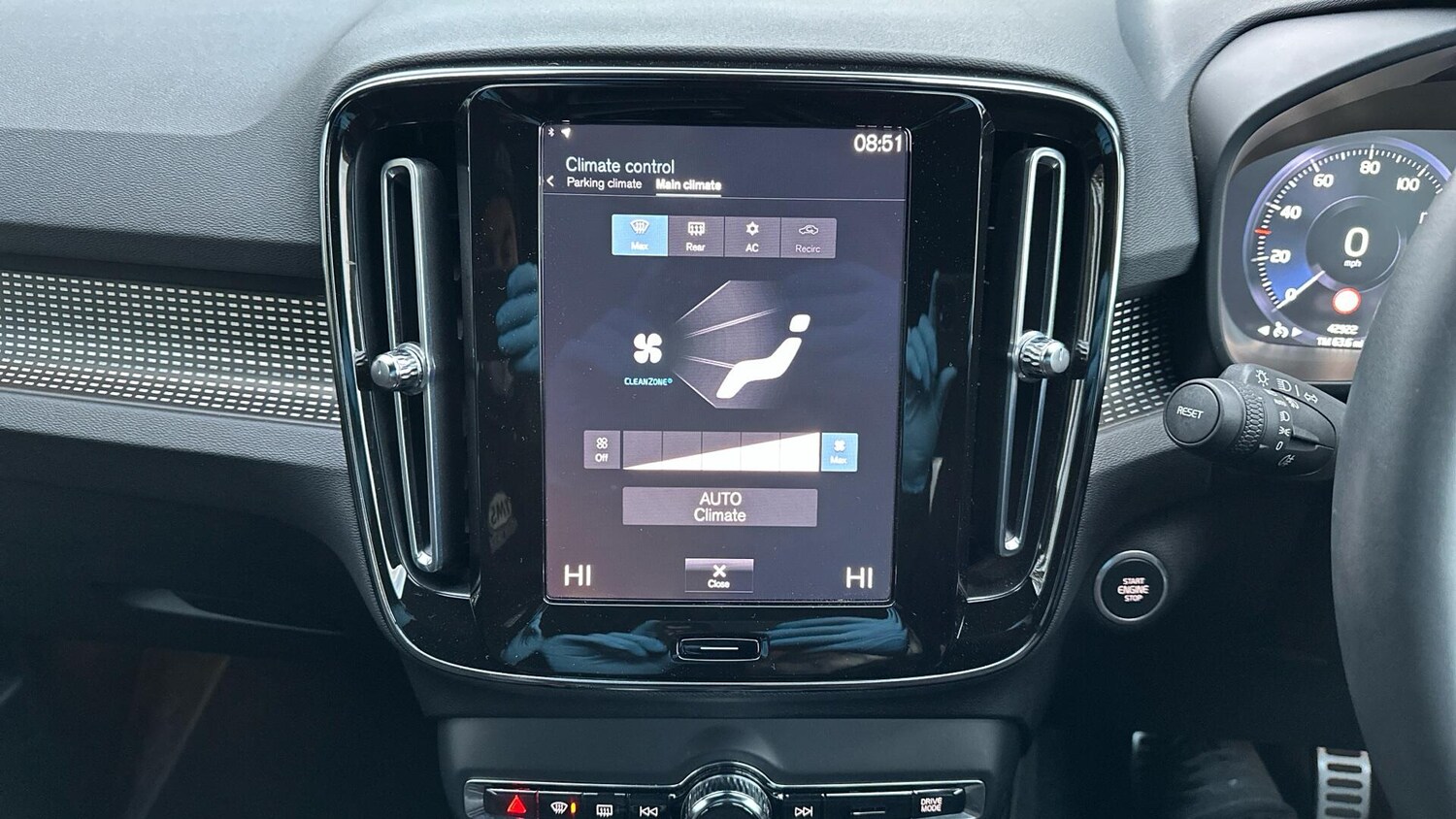 Used Volvo XC40 2021 for sale - 76657575: Photo 39