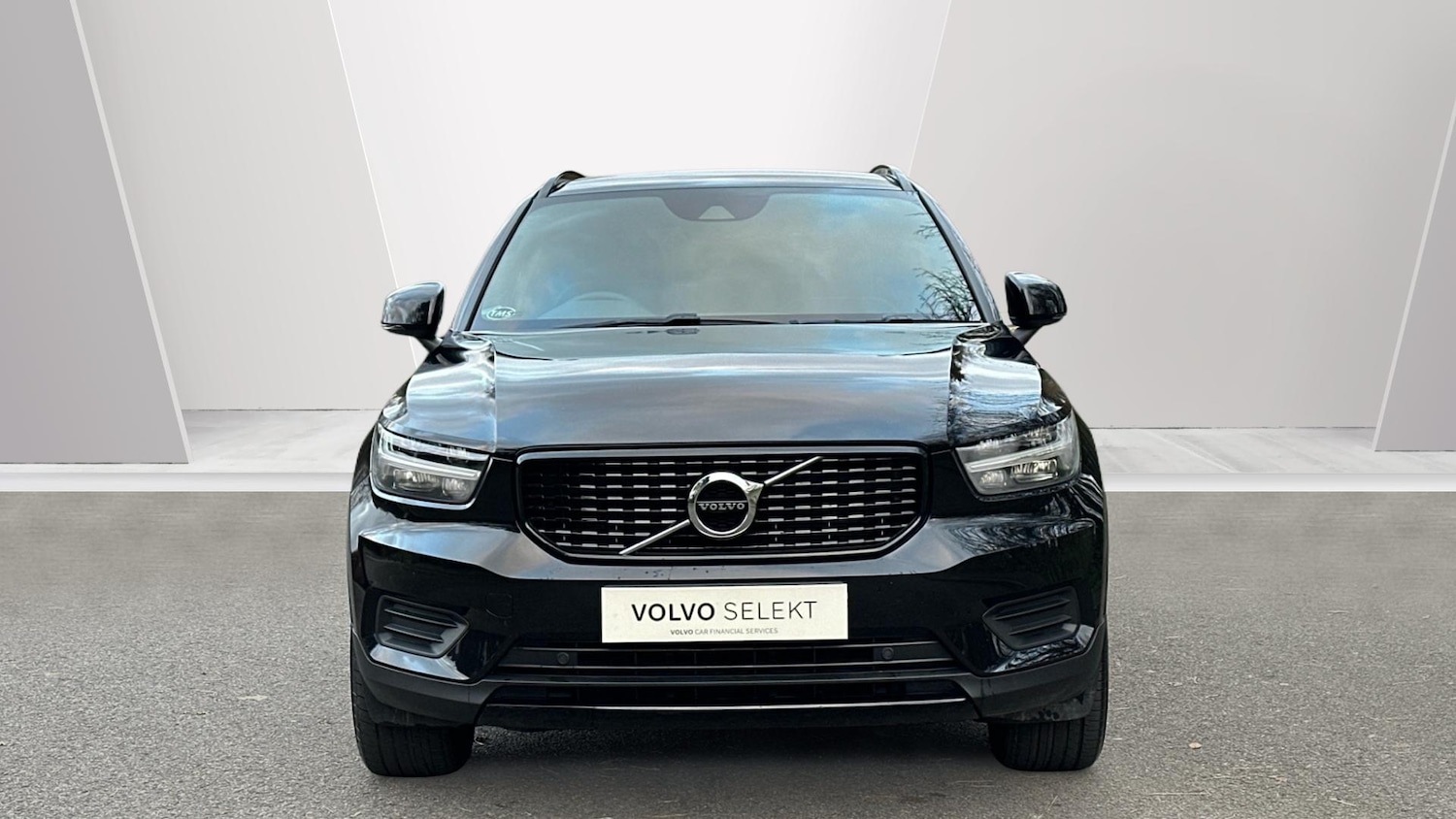 Used Volvo XC40 2021 for sale - 76657575: Photo 8