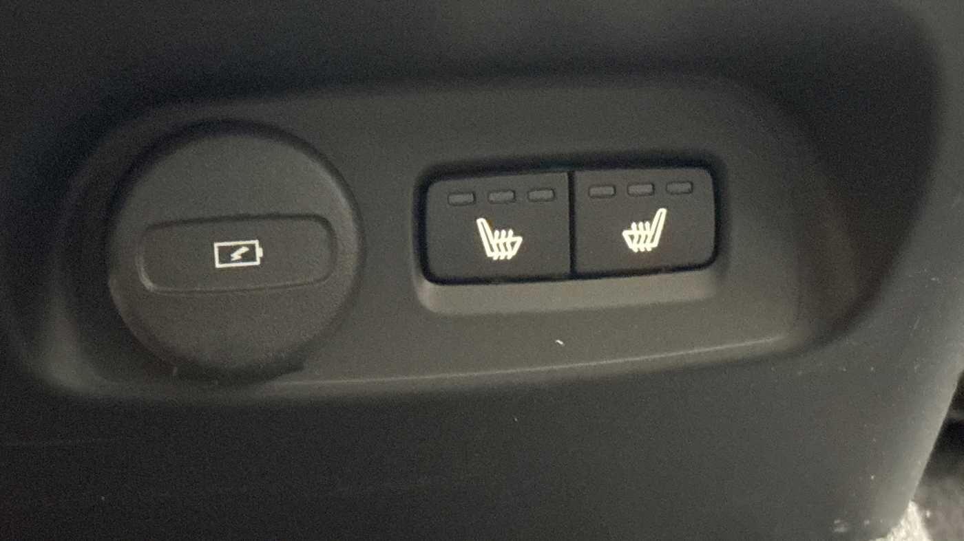 Used Volvo XC40 2022 for sale - 77345131: Photo 17