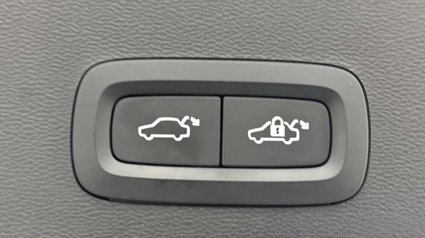 Used Volvo XC40 2022 for sale - 77345131: Photo 18