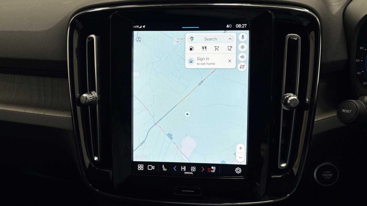 Used Volvo XC40 2022 for sale - 77345131: Photo 35