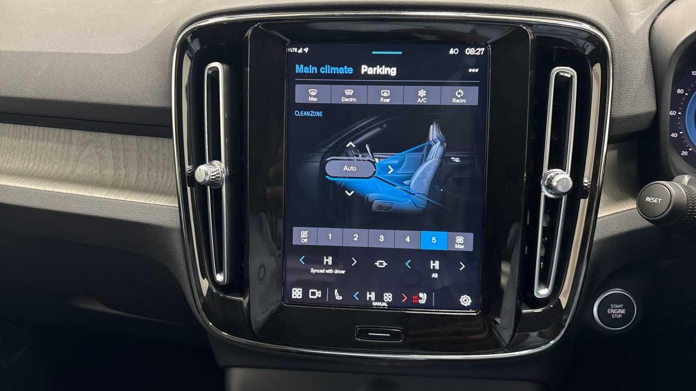 Used Volvo XC40 2022 for sale - 77345131: Photo 38