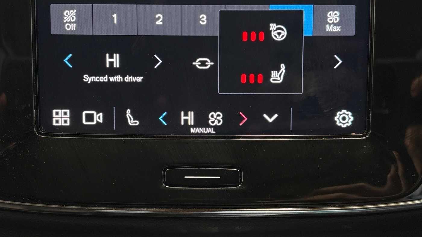 Used Volvo XC40 2022 for sale - 77345131: Photo 40