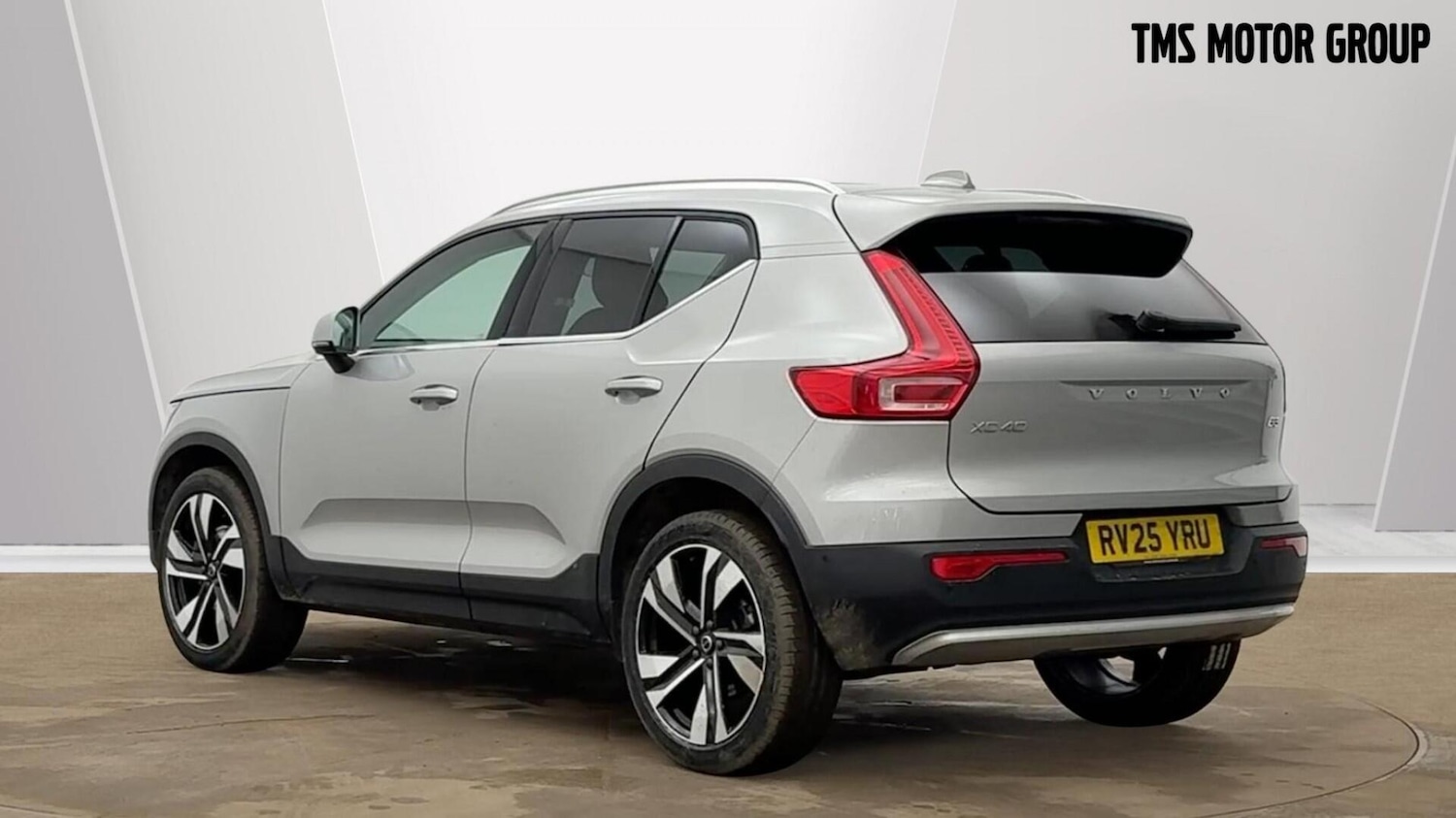 Used Volvo XC40 2025 for sale - 77723648: Photo 3