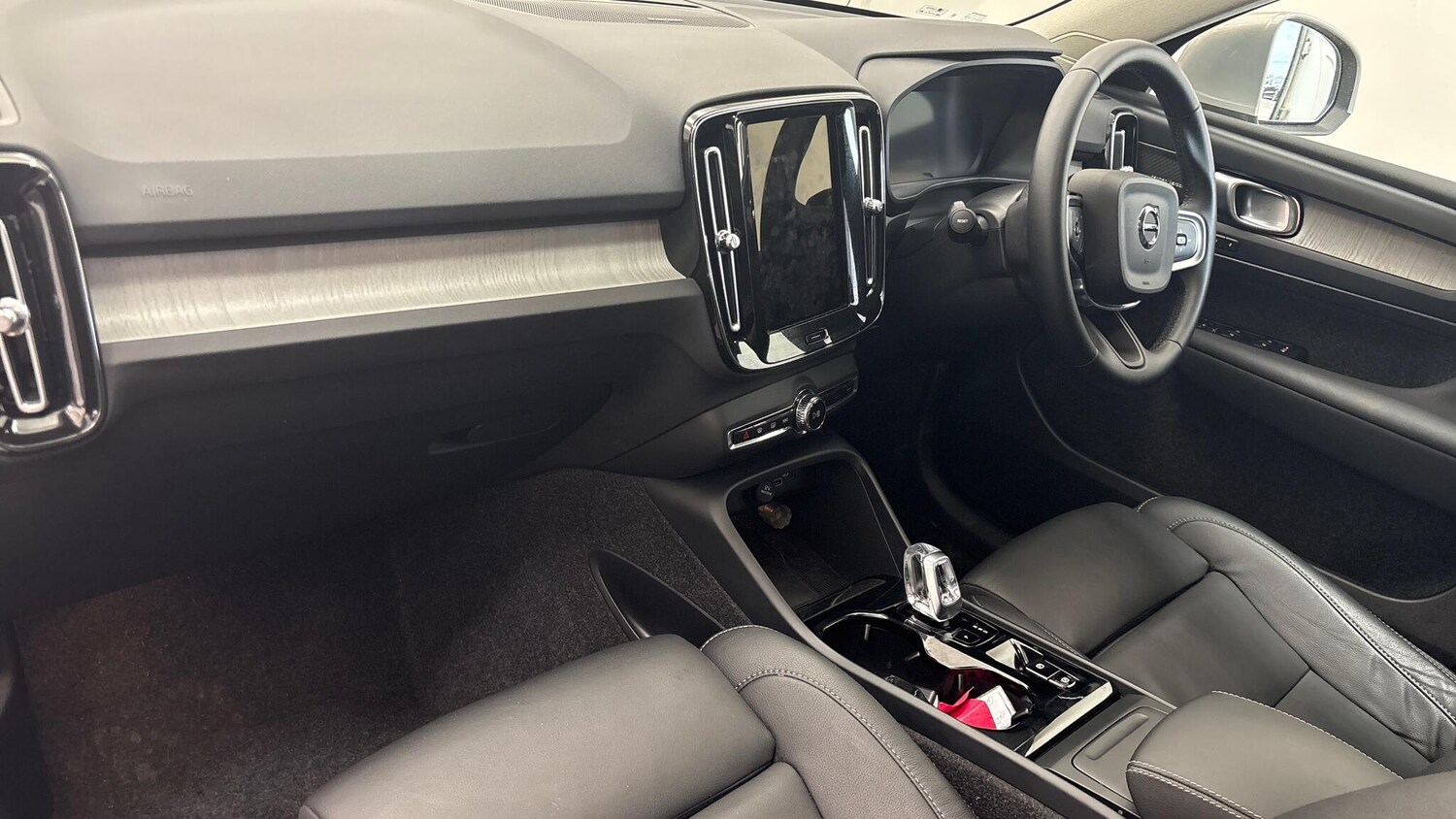 Used Volvo XC40 2025 for sale - 77723648: Photo 6