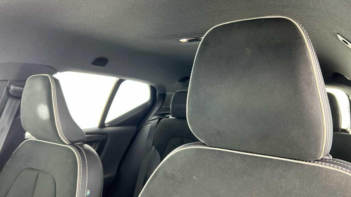 Used Volvo XC40 2021 for sale - 77538618: Photo 11