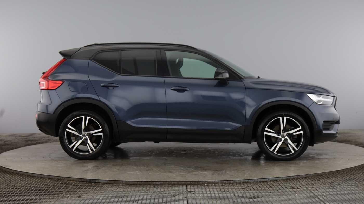 Used Volvo XC40 2021 for sale - 77538618: Photo 2