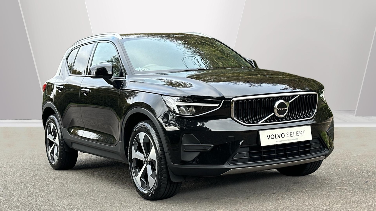 Used Volvo XC40 2022 for sale - 76942699: Photo 1