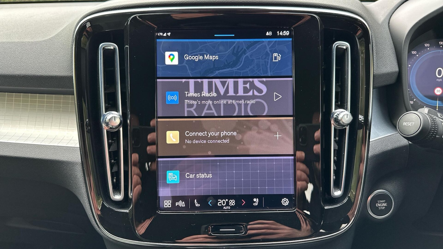 Used Volvo XC40 2022 for sale - 76942699: Photo 37