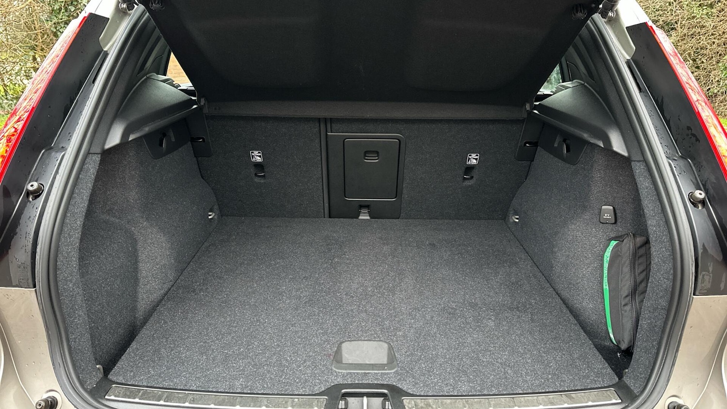 Used Volvo XC40 2021 for sale - 76659330: Photo 15