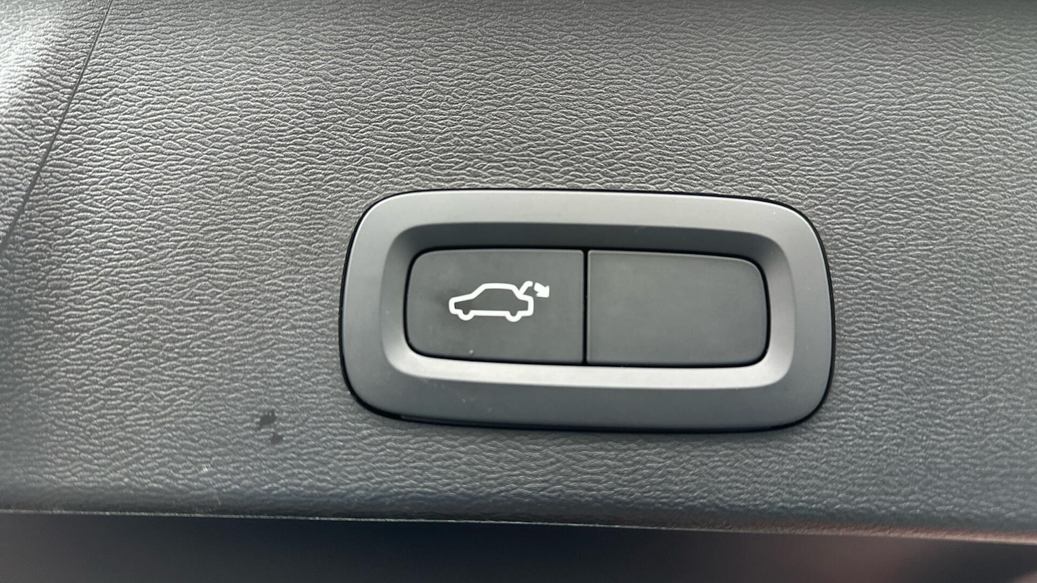 Used Volvo XC40 2021 for sale - 76659330: Photo 16