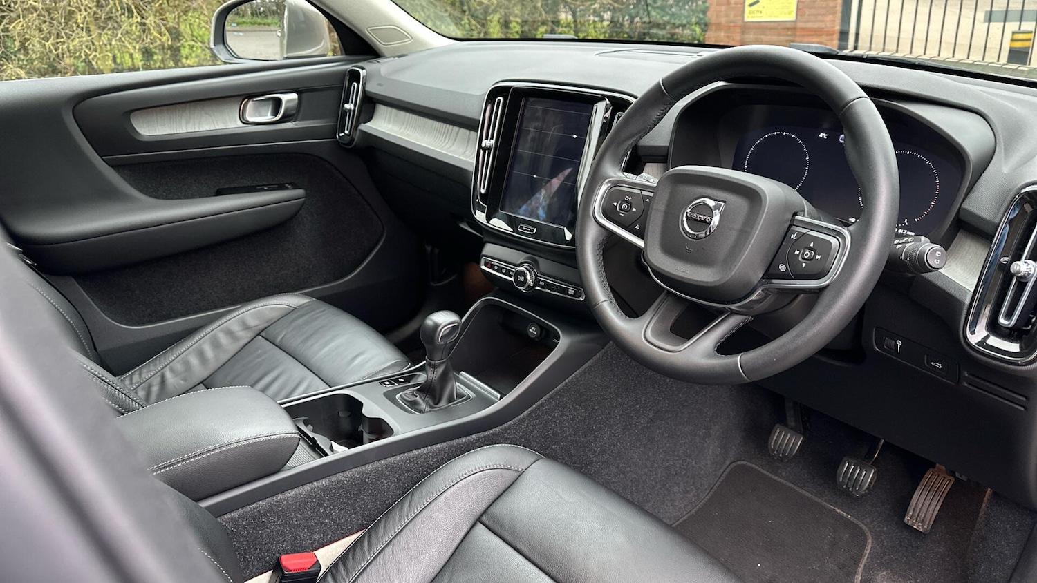 Used Volvo XC40 2021 for sale - 76659330: Photo 32