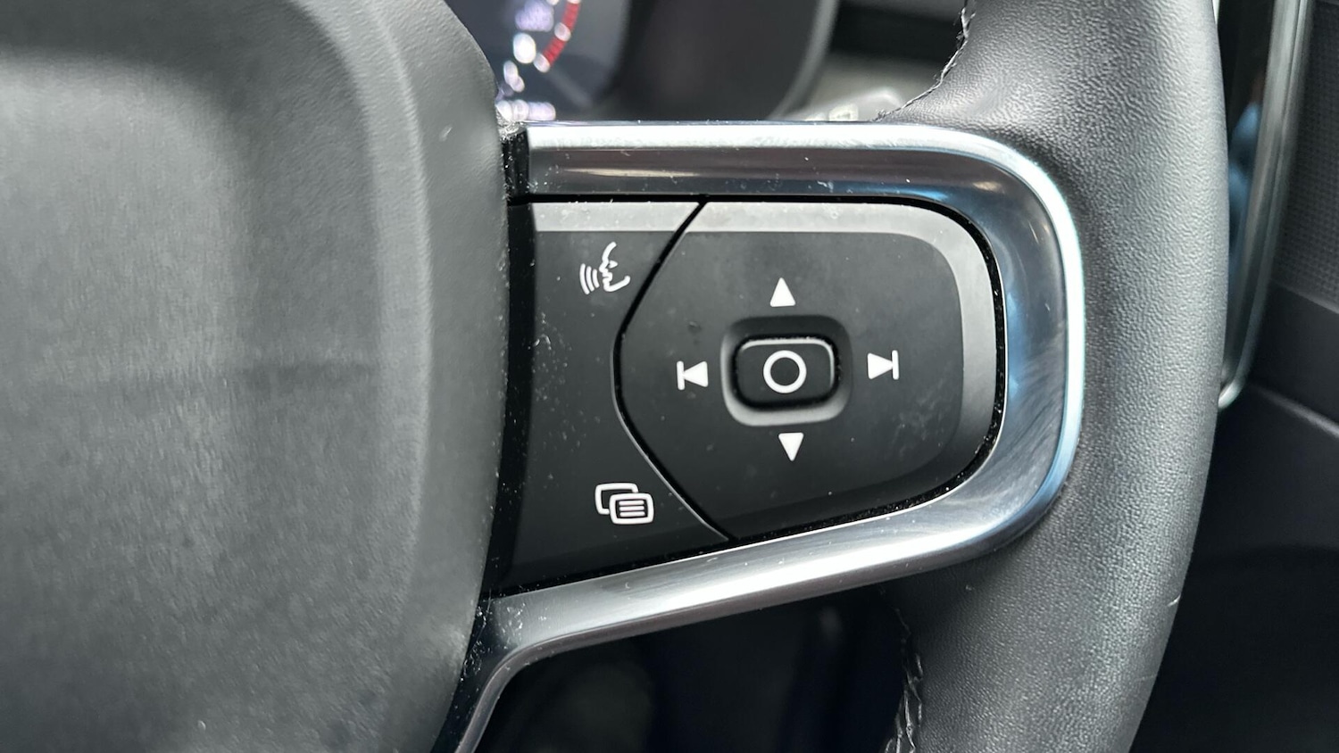 Used Volvo XC40 2021 for sale - 76659330: Photo 37