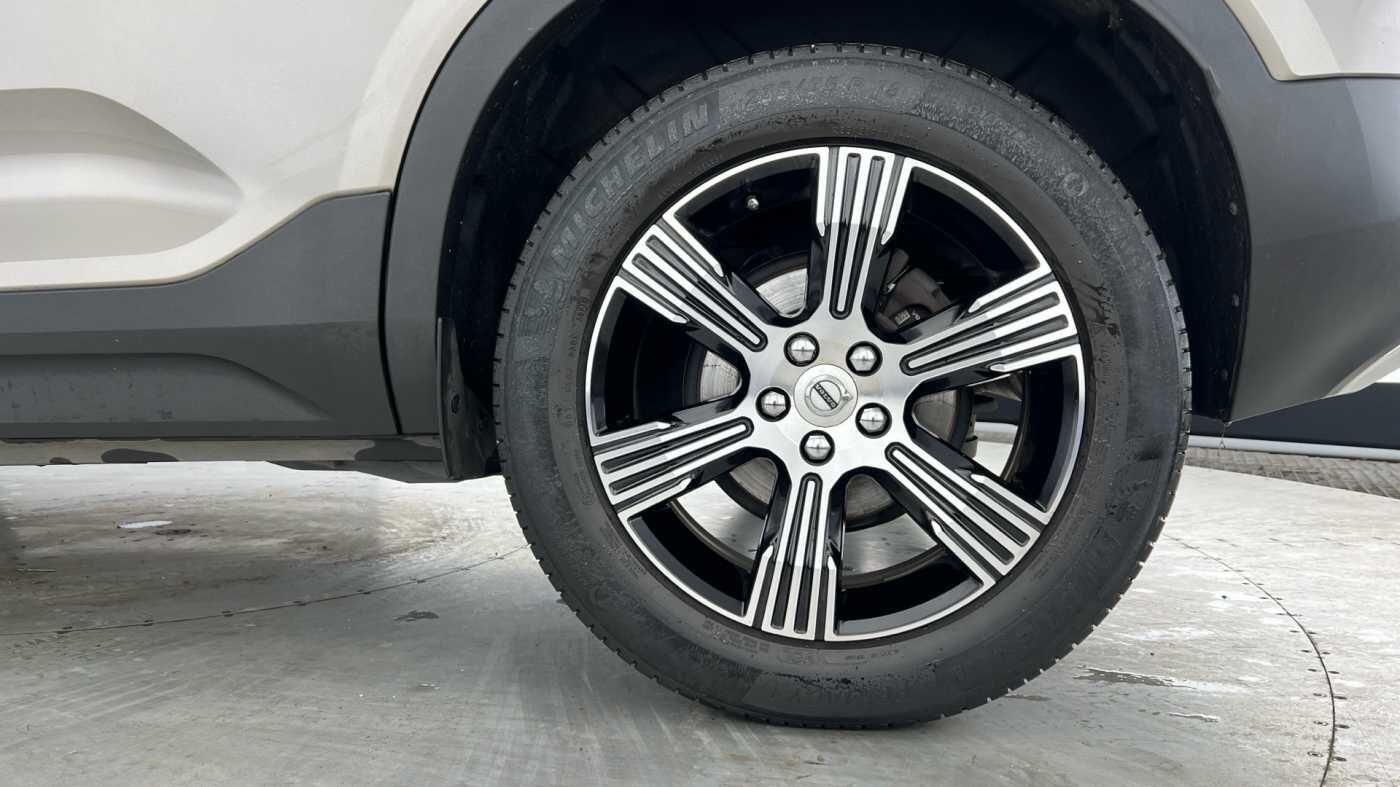 Used Volvo XC40 2021 for sale - 76659330: Photo 4