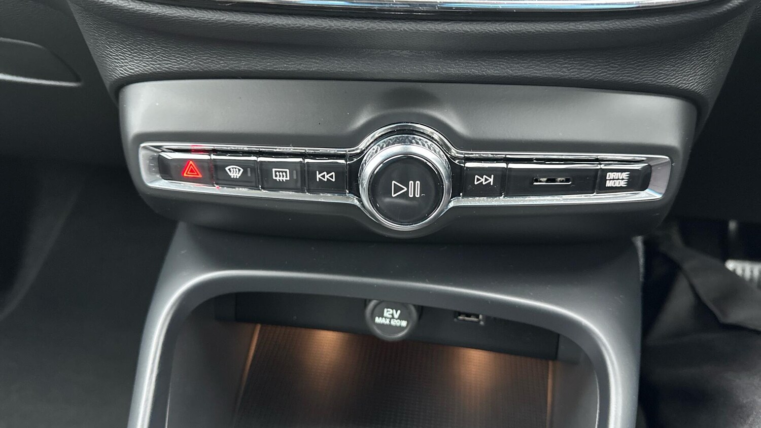 Used Volvo XC40 2021 for sale - 76659330: Photo 41