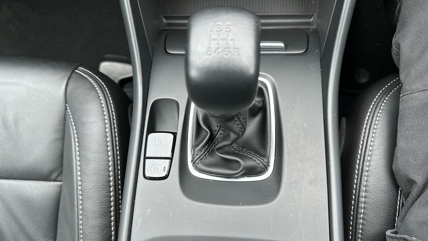 Used Volvo XC40 2021 for sale - 76659330: Photo 43