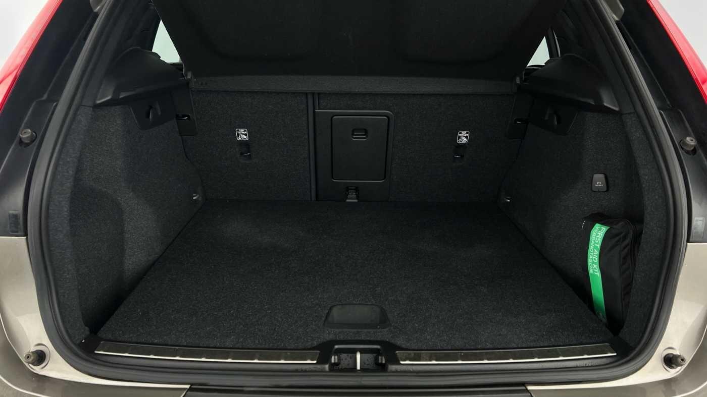 Used Volvo XC40 2021 for sale - 76659330: Photo 5