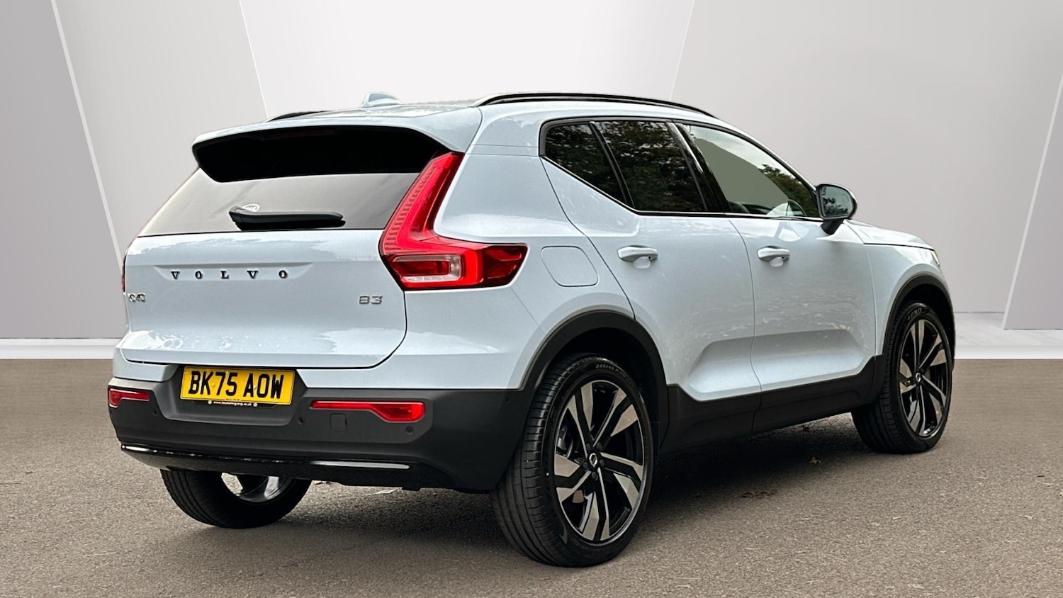 Used Volvo XC40 2025 for sale - 76336265: Photo 10