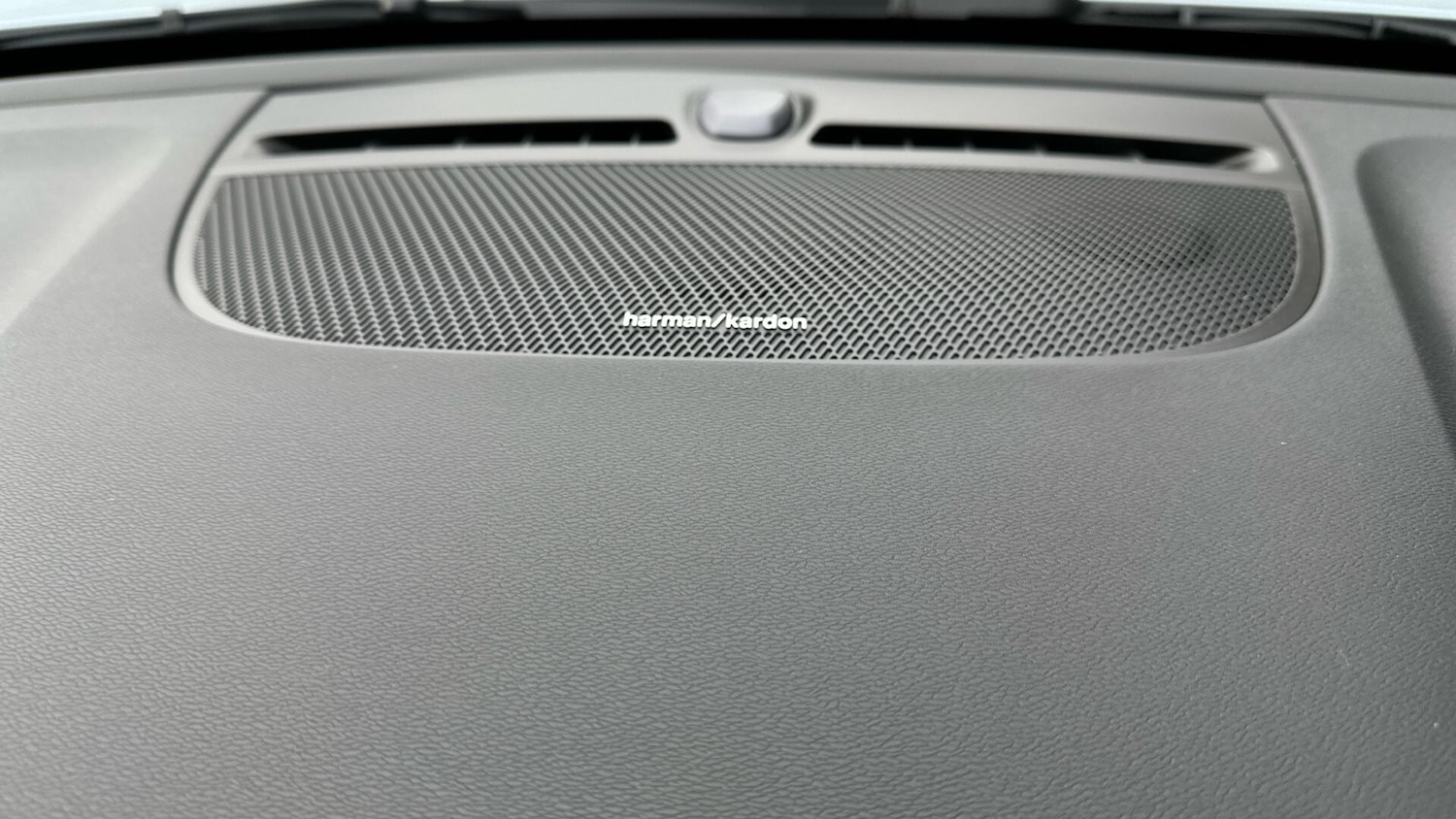 Used Volvo XC40 2025 for sale - 76336265: Photo 48