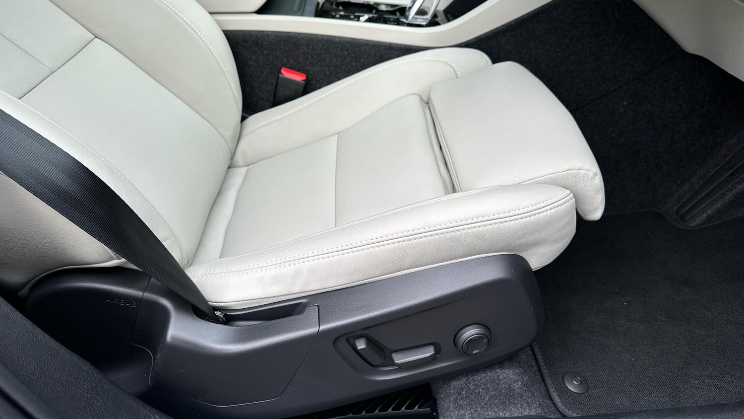 Used Volvo XC40 2025 for sale - 76336265: Photo 49