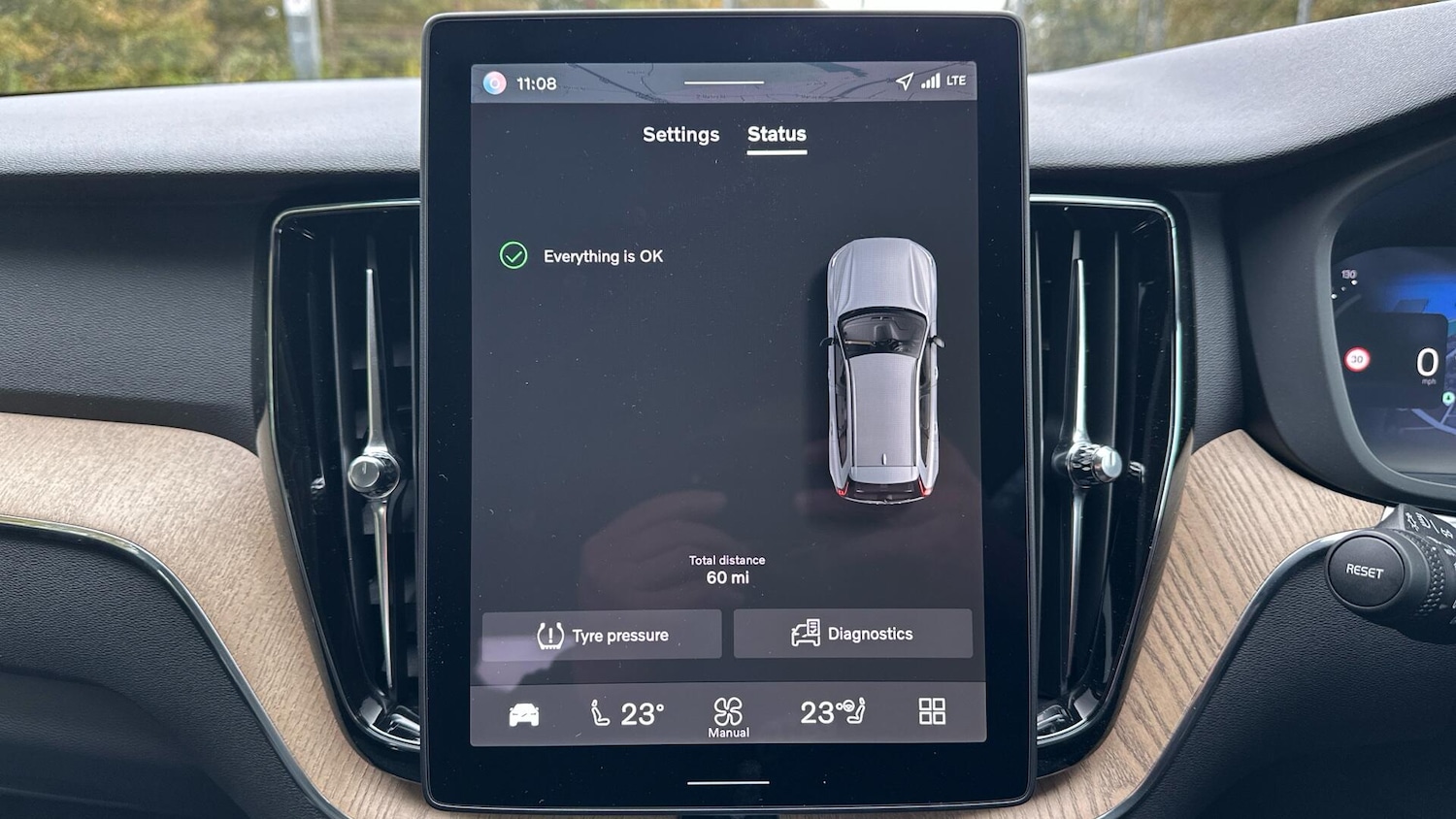 Used Volvo XC60 2025 for sale - 76337308: Photo 33