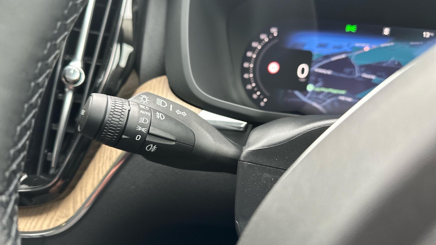 Used Volvo XC60 2025 for sale - 76337308: Photo 43