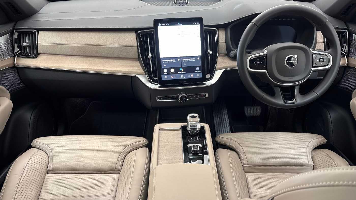 Used Volvo XC90 2025 for sale - 76918596: Photo 10