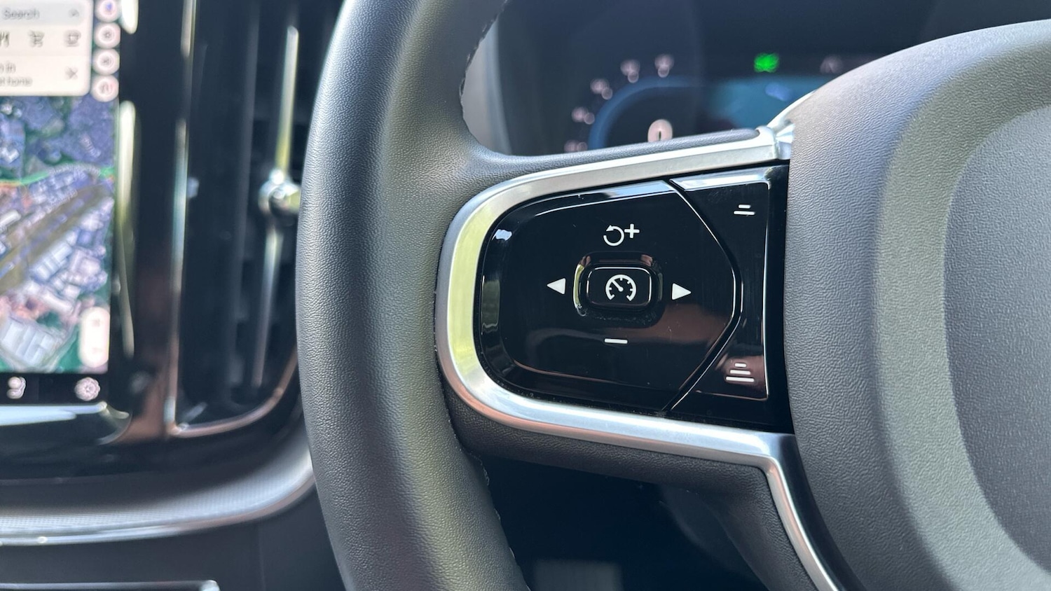 Used Volvo XC60 2021 for sale - 76336617: Photo 23