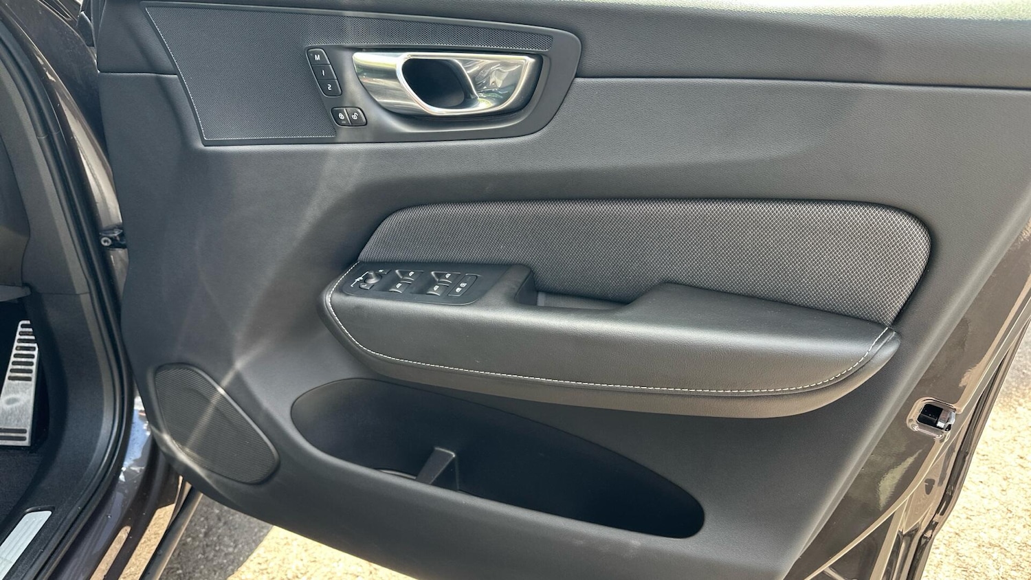 Used Volvo XC60 2021 for sale - 76336617: Photo 31