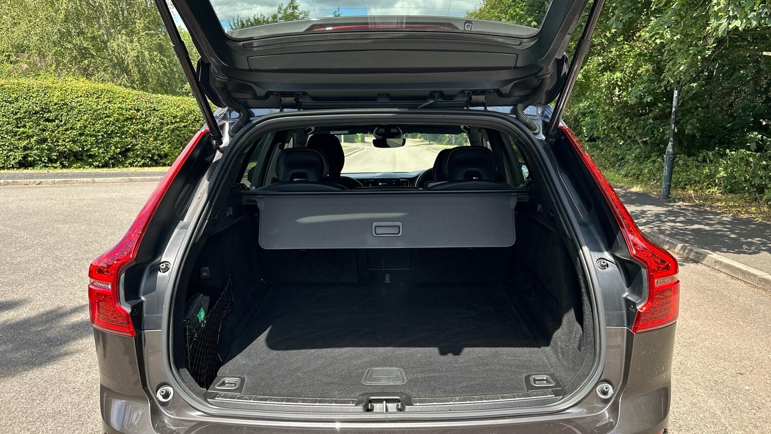 Used Volvo XC60 2021 for sale - 76336617: Photo 42