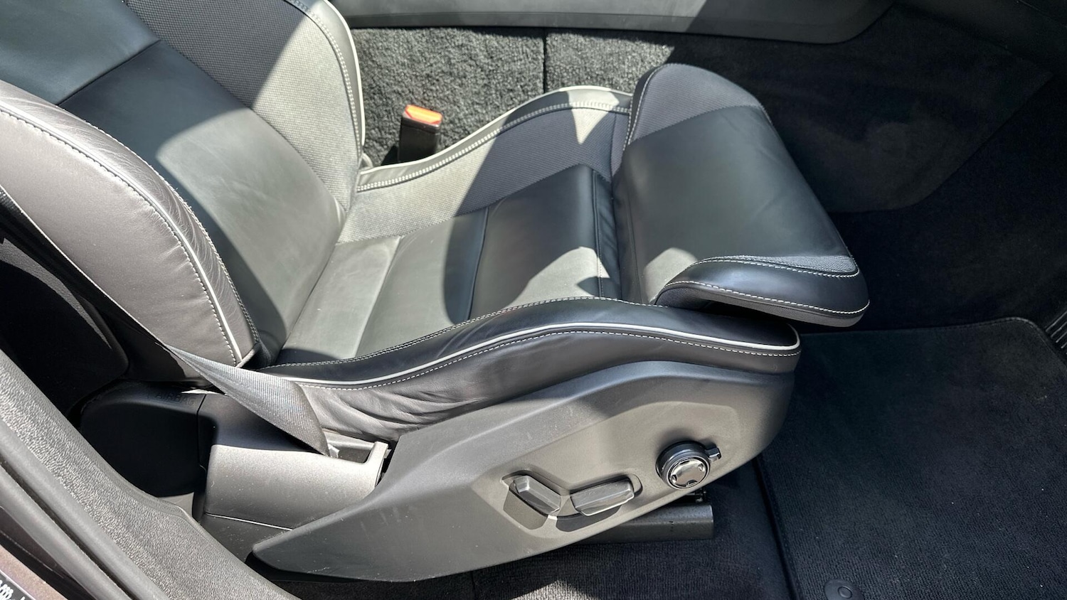 Used Volvo XC60 2021 for sale - 76336617: Photo 44