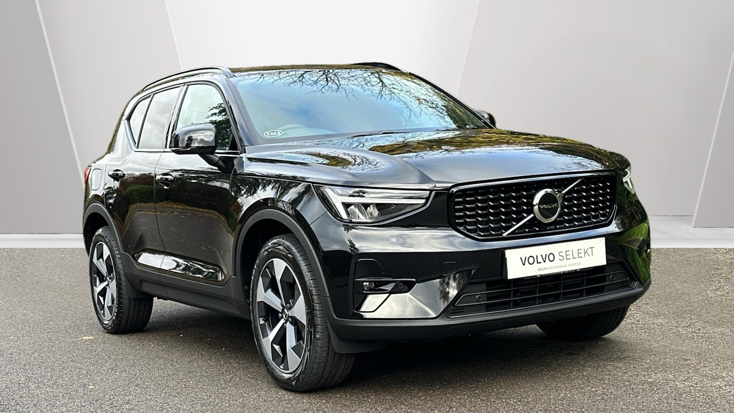 Used Volvo XC40 for sale - 76538501: Photo 1
