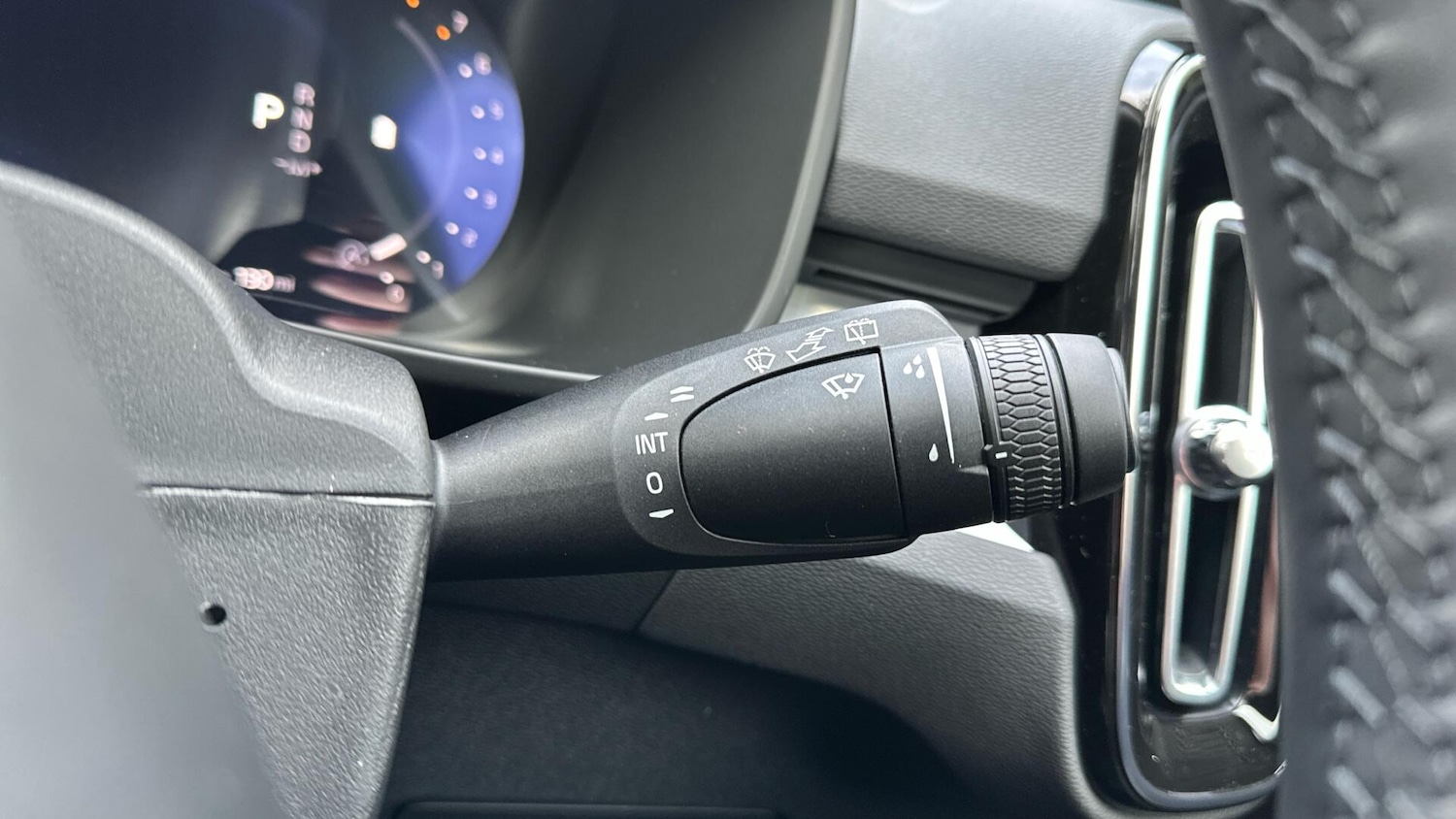 Used Volvo XC40 for sale - 76538501: Photo 23