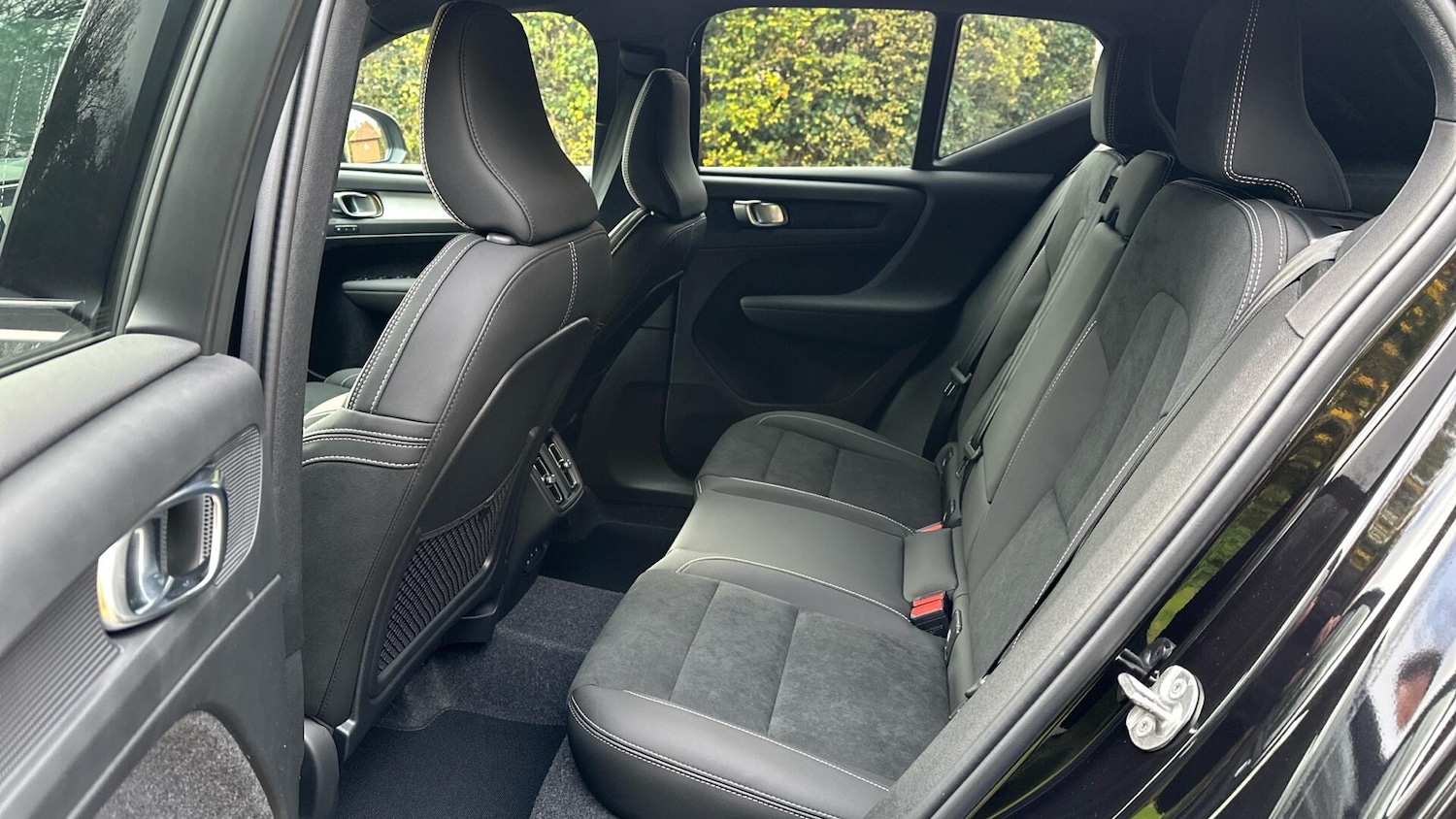 Used Volvo XC40 for sale - 76538501: Photo 32