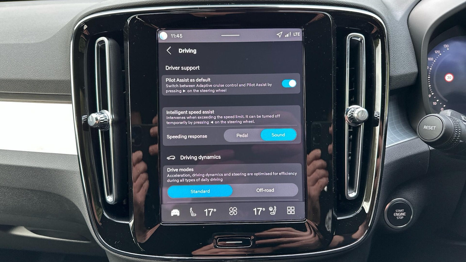 Used Volvo XC40 for sale - 76538501: Photo 49