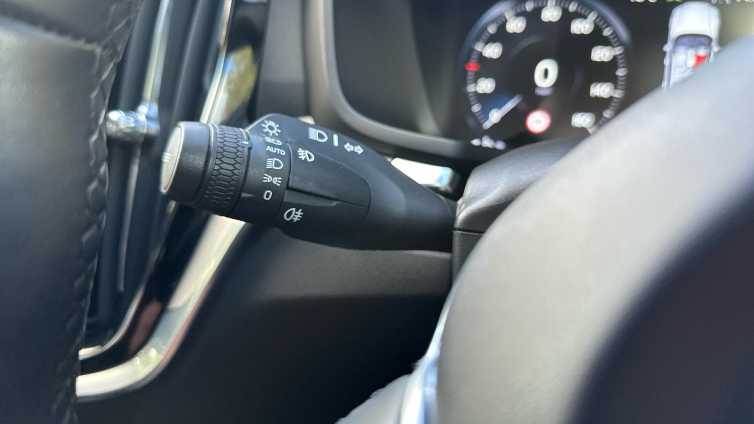 Used Volvo V60 2021 for sale - 76337364: Photo 20