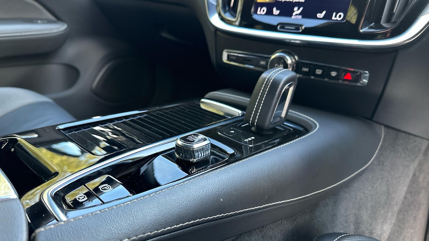 Used Volvo V60 2021 for sale - 76337364: Photo 26