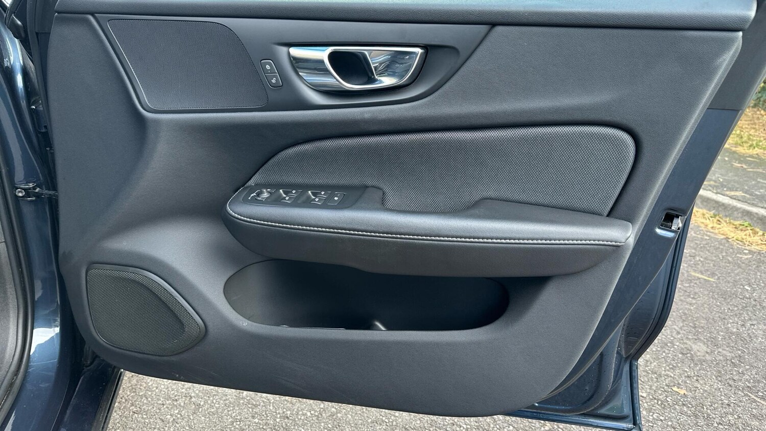 Used Volvo V60 2021 for sale - 76337364: Photo 29