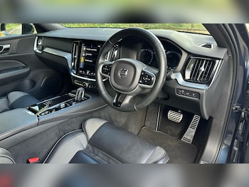 Used Volvo V60 2021 for sale - 76337364: Photo