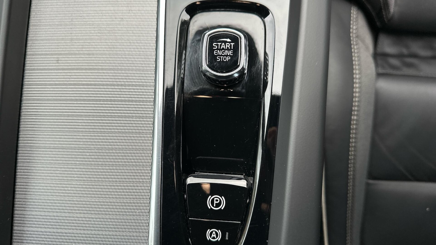 Used Volvo XC60 2022 for sale - 76584865: Photo 27