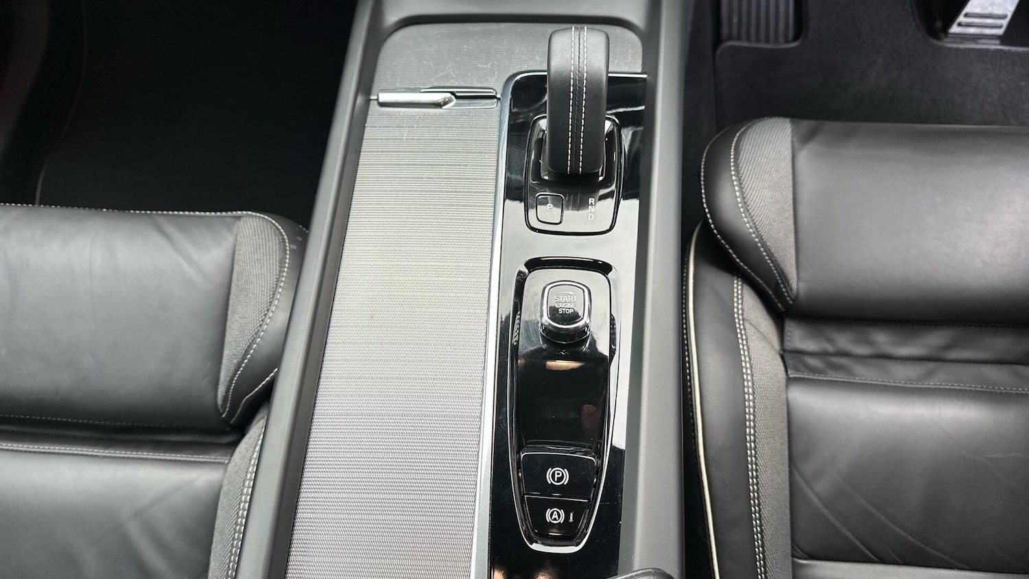 Used Volvo XC60 2022 for sale - 76584865: Photo 43