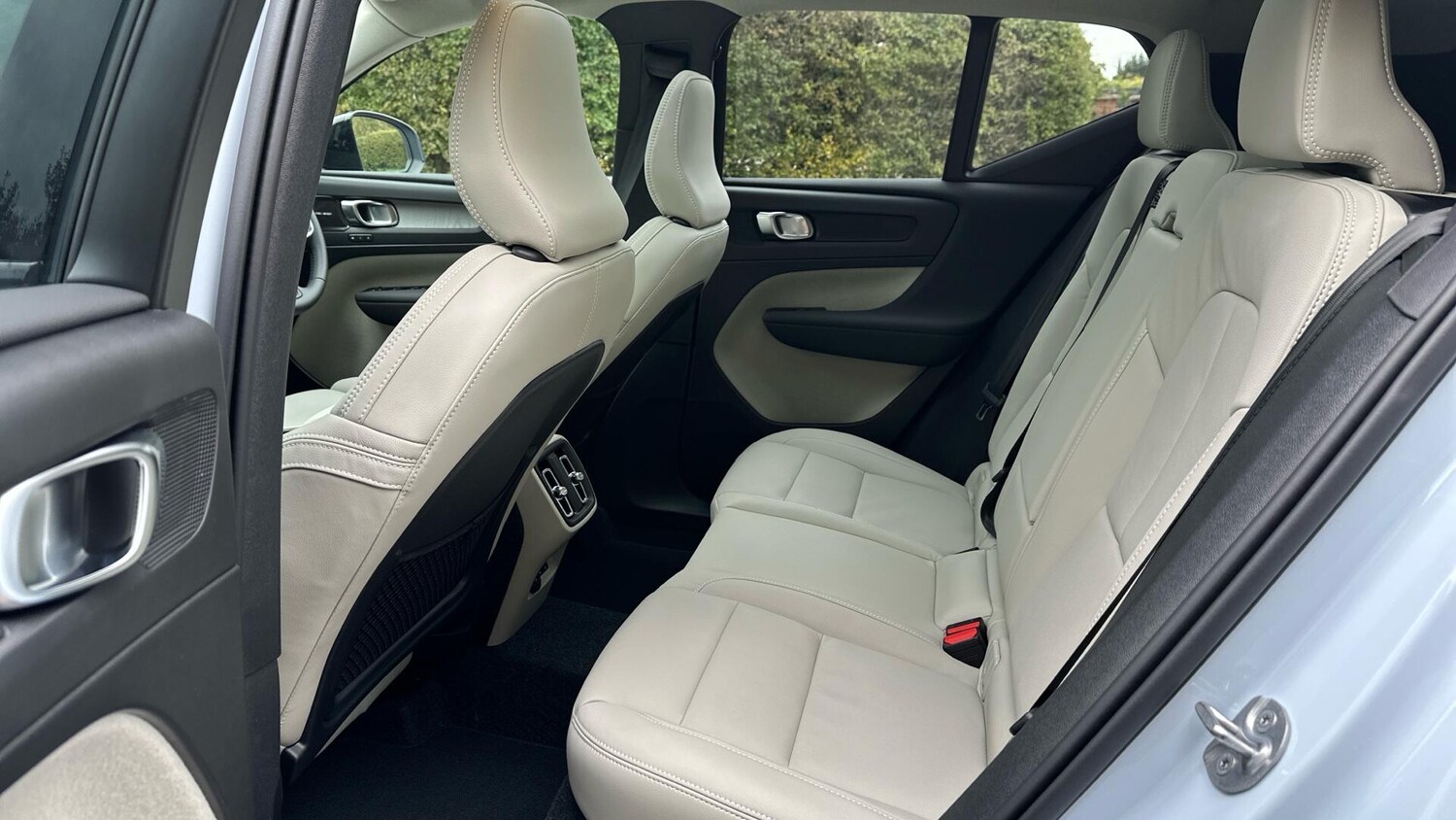 Used Volvo XC40 2025 for sale - 77673022: Photo 19