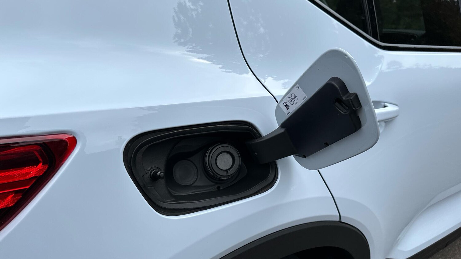 Used Volvo XC40 2025 for sale - 77673022: Photo 32