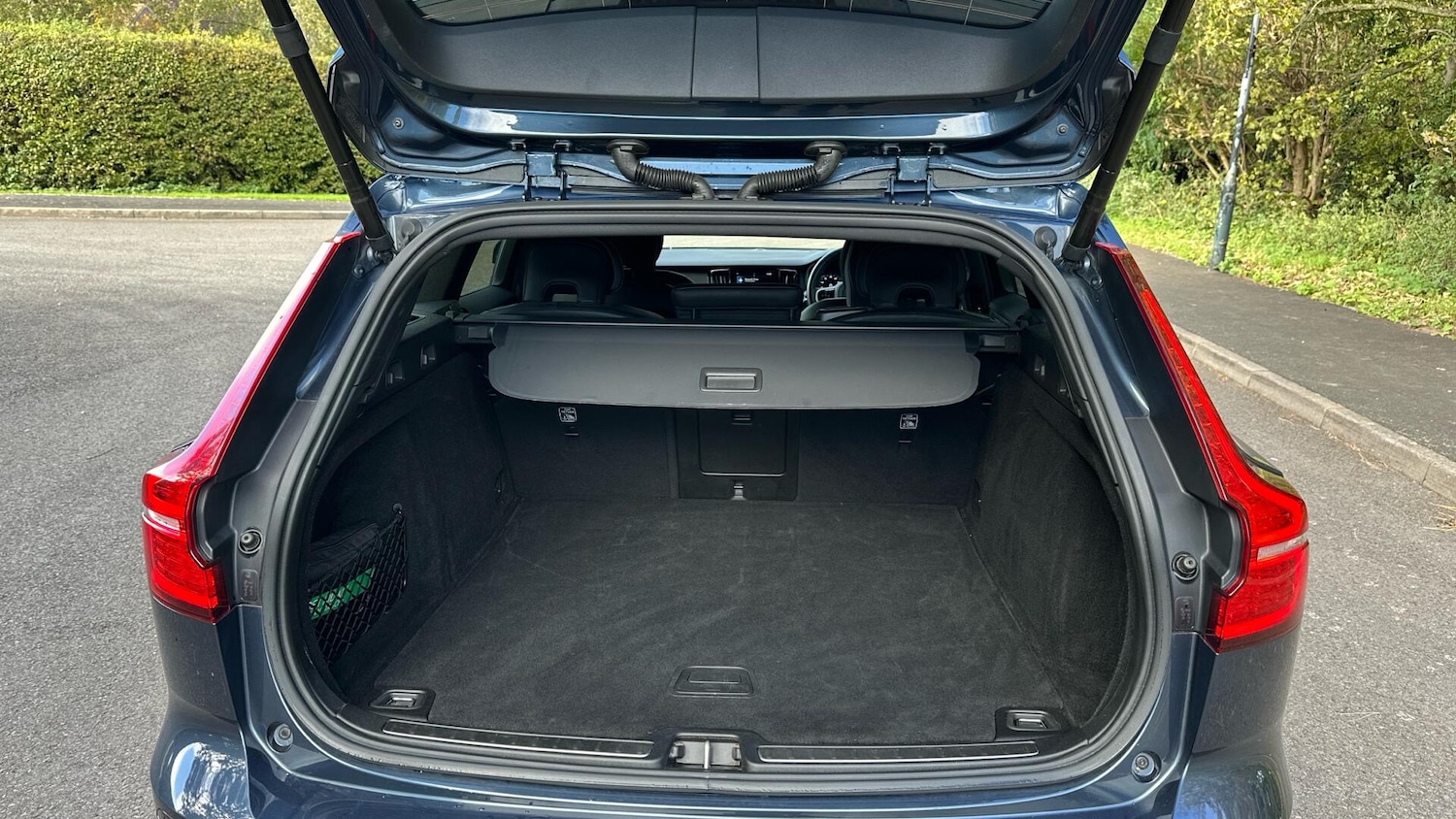 Used Volvo V60 2021 for sale - 76584361: Photo 13