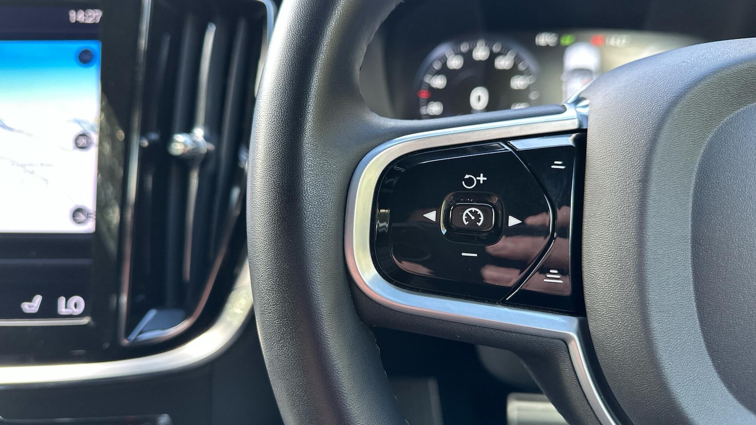 Used Volvo V60 2021 for sale - 76584361: Photo 21