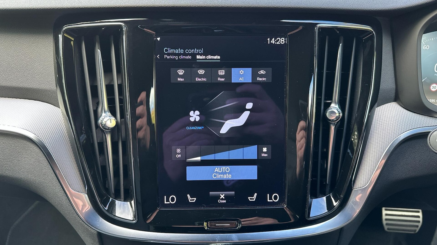 Used Volvo V60 2021 for sale - 76584361: Photo 50