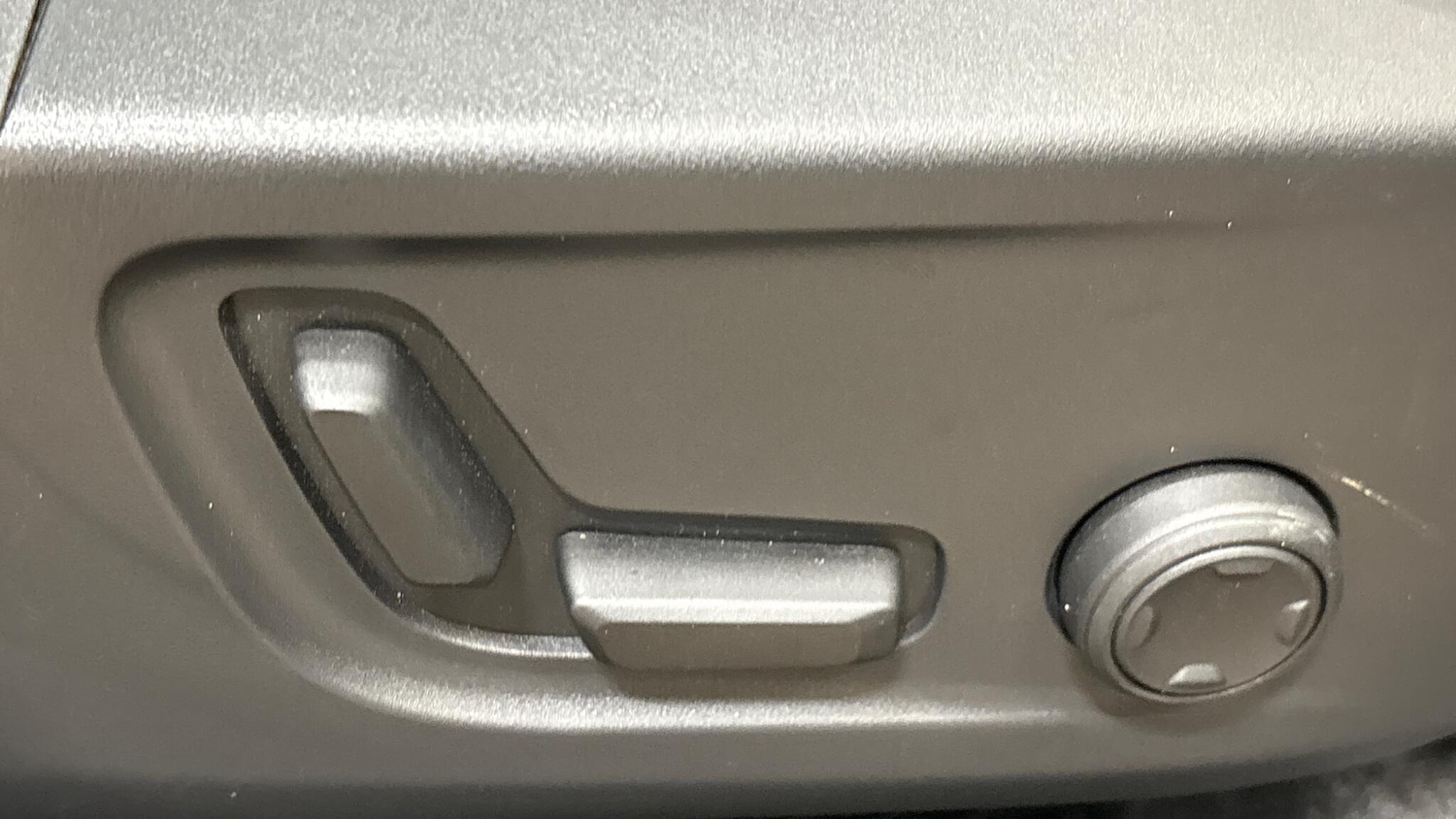 Used Volvo XC40 2025 for sale - 77723206: Photo 28