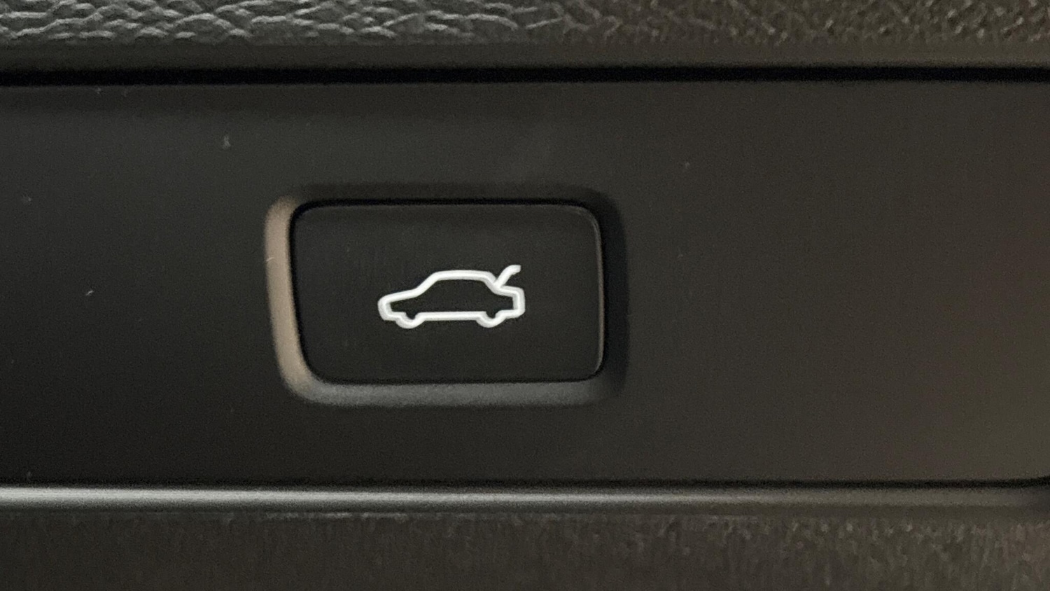 Used Volvo XC40 2025 for sale - 77723206: Photo 30