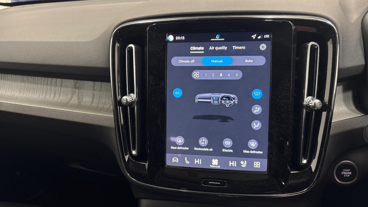 Used Volvo XC40 2025 for sale - 77723206: Photo 39